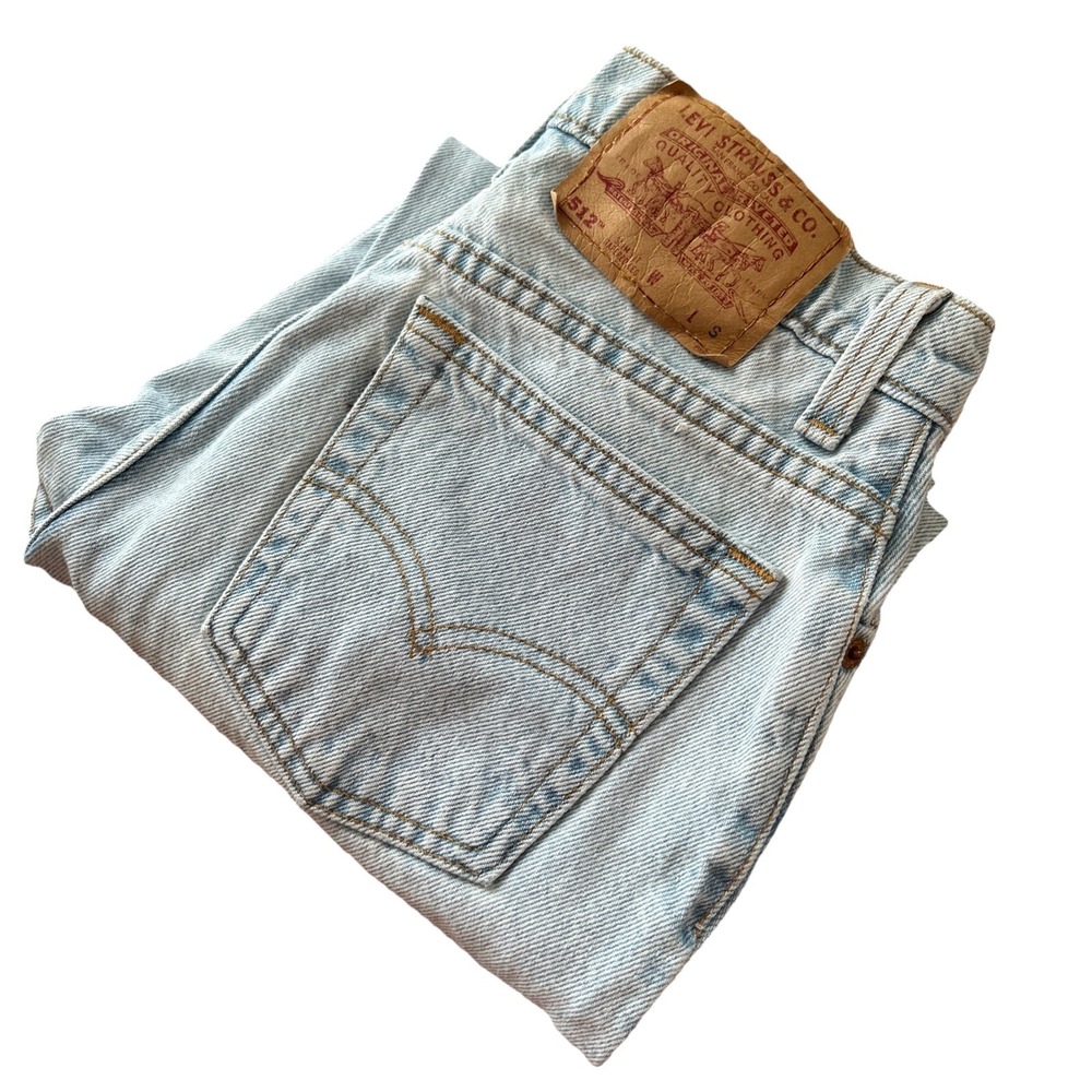 Vintage Levi's Jeans Women's 7S Slim Fit Tapered Leg Light Wash 90s USA Bat Wing